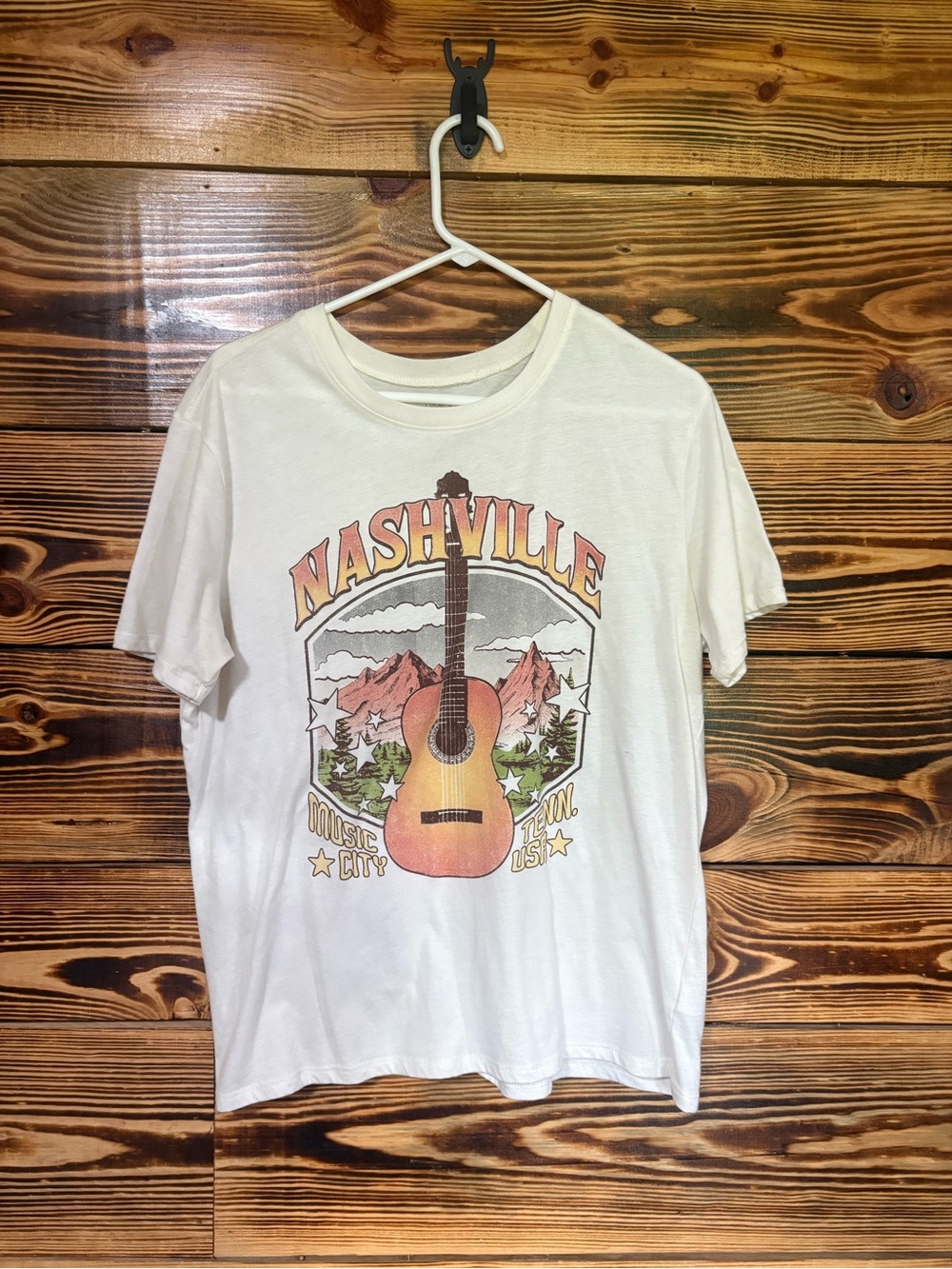 Retro Time and Tru White Crew Neck NASHVILLE Tee